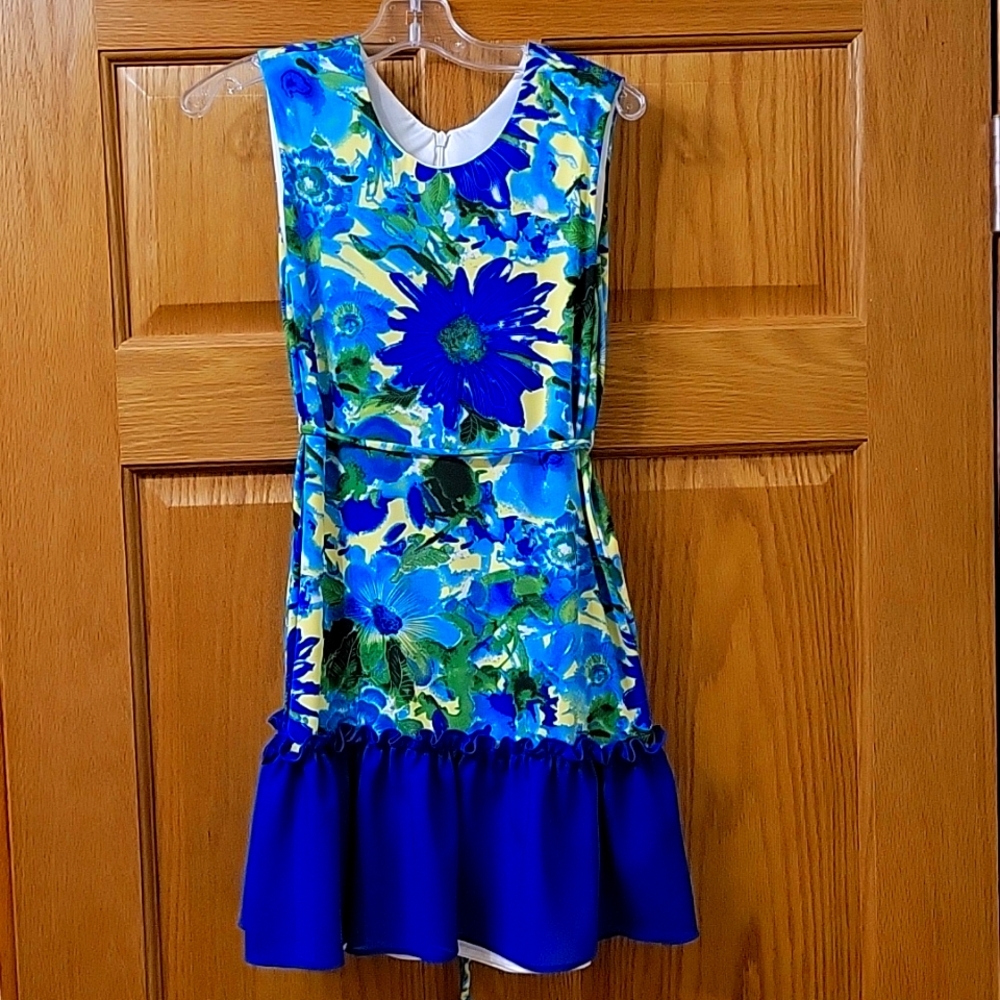 Size 7 Helena Floral Tie Back Dress